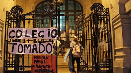 La toma del colegio Nacional Buenos Aires, en agosto de 2020