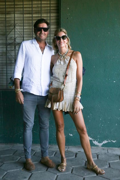 La top model Dolores Barreiro y su novio, el polista Santiago Gómez Romero.