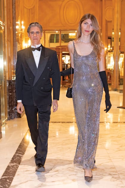 La top model y galerista Dafne Cejas y Andrés Cigorraga Castex