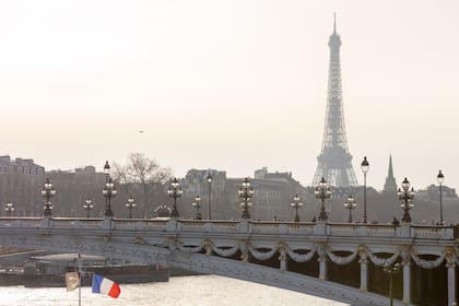 La tore Effiel tiene una réplica (Foto Twitter @paris)