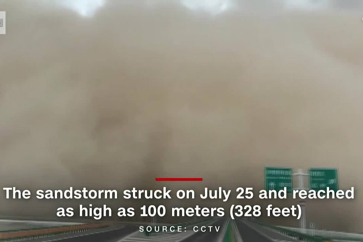 La tormenta generó un muro de 100 metros de altura en la ciudad de Dunhuang