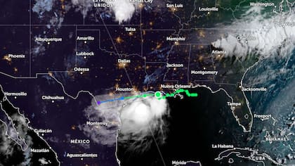 La tormenta tropical Bertha vuelve a internarse en el Golfo de México tras su paso por Louisiana y se dirige hacia un segundo impacto en la costa de Texas para este jueves