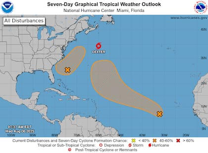 La tormenta tropical Dexter, ubicada a 39.4°N y 59.9°O, se intensificará a 93 km/h antes de convertirse en un sistema extratropical