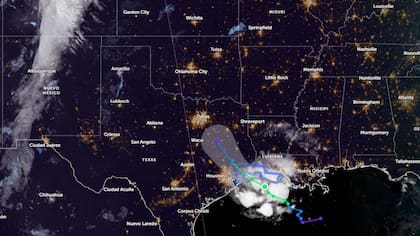 La tormenta tropical Edouard avanza con rumbo directo hacia la costa del noroeste del Golfo de México