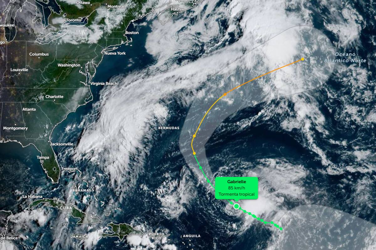 La tormenta tropical Gabrielle avanza hacia el noroeste a 12 mph (19 km/h) y se prevé que se intensifique hasta convertirse en el segundo huracán del Atlántico en 2025