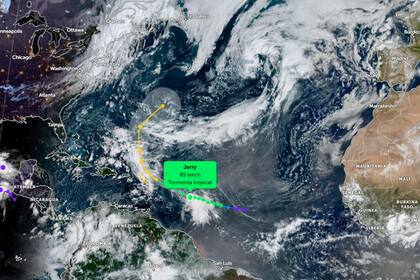 La tormenta tropical Jerry avanza a 23 mph (37 km/h) hacia el oeste y noroeste con vientos de 52 mph (84 km/h)