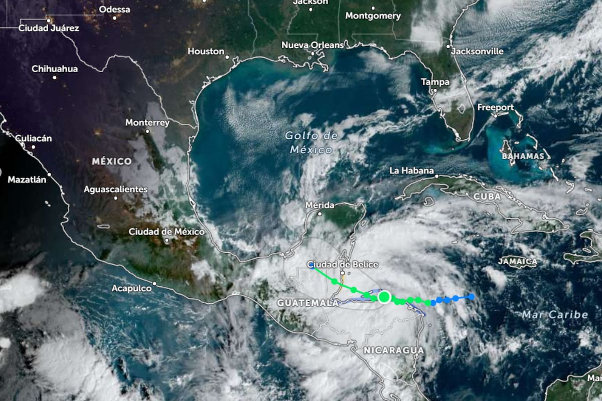 La tormenta tropical Sara alcanzó vientos sostenidos de 80 km/h, ubicándose a 60 kilómetros al sureste de Isla Guanaja, Honduras.
