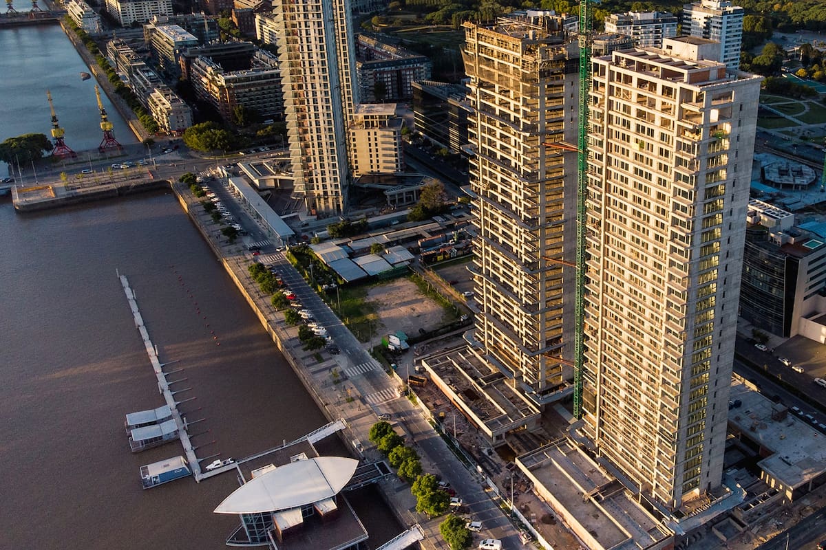 La torre Adán se inaugurará en agosto y Eva el año próximo