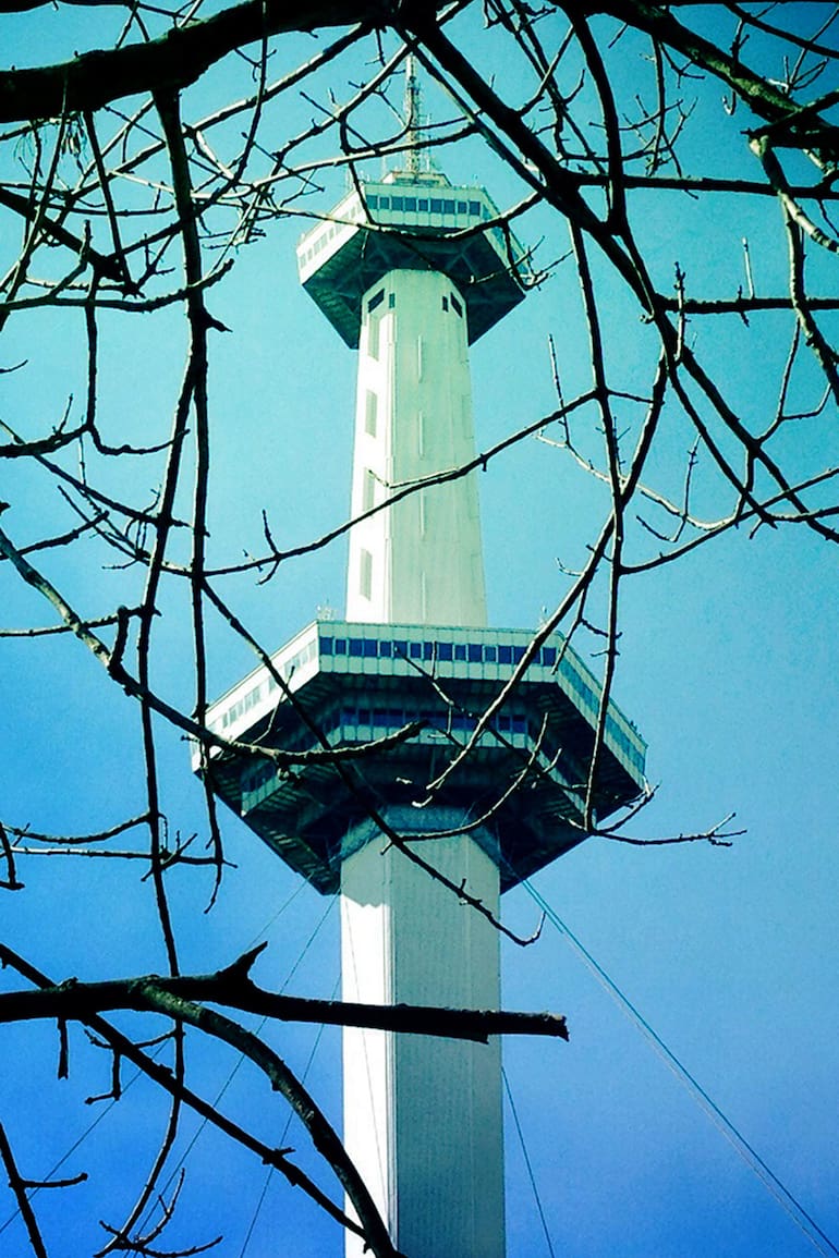 La torre de Interama, con sus 200 metros, llegó a ser la más alta de Buenos Aires.