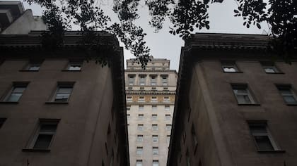 La torre Mihanovich que adquirieron los Bencich. Allí funcionó hasta hace poco el Sofitel.