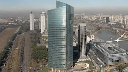 La Torre YPF, en Puerto Madero