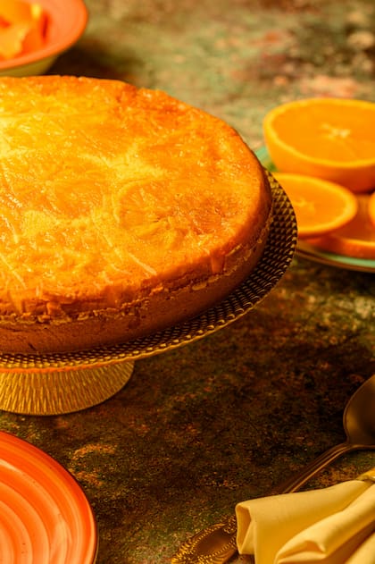 La torta de naranja invertida es un clásico que acompaña desde hace décadas las tardes argentinas