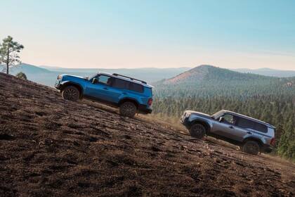 La Toyota Land Cruiser es detallada como un modelo todoterreno perfecto para el asfalto y el campo (Web/Toyota)