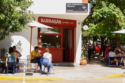 La tradicional esquina de Caballito que los vio nacer