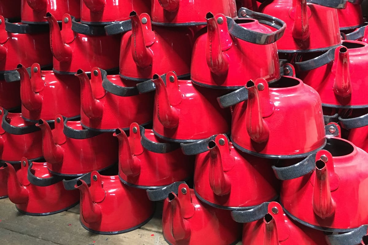 La tradicional fábrica uruguaya SUE experimenta un boom de ventas a partir del uso de sus productos por parte de chefs como Trocca o Lepes