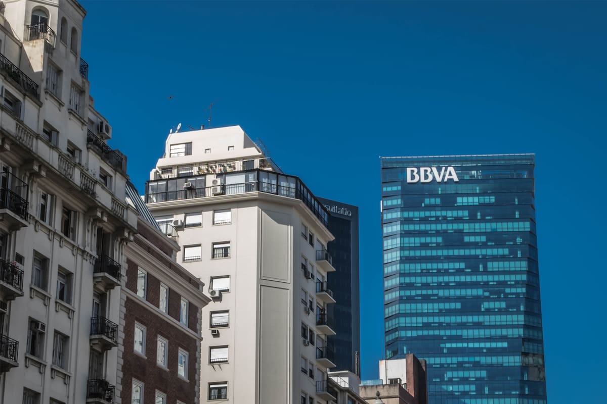 La transformación digital brinda soluciones ágiles y efectivas a las compañías, como la posibilidad de operar con cheques a través del celular o la web