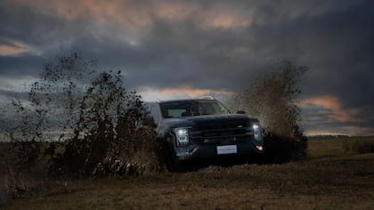La transmisión es una automática ZF de ocho velocidades