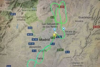 La trayectoria del vuelo desde el despegue hasta el aterrizaje de emergencia, registrada por Flightradar