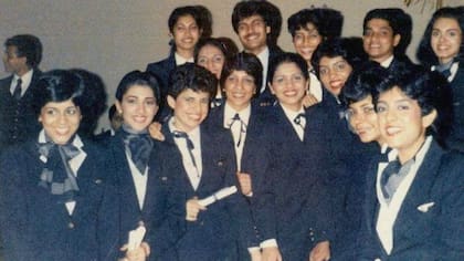 La tripulación del vuelo 73 de Pan Am, un año antes de la tragedia, la aerolínea había decidido incluir auxiliares de vuelo originarios de la india.