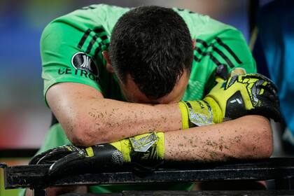 La tristeza de Agustín Marchesín al darse cuenta de la gravedad de su lesión; se perderá lo que resta de la temporada