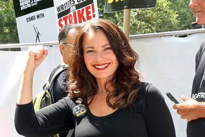 La triunfante Fran Drescher logró un acuerdo histórico para los actores de Hollywood, después de casi cuatro meses de huelga
(Photo by Jose Perez/Bauer-Griffin/GC Images)