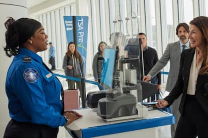 La TSA prevé expandir sus sistema de controles rápidos en 65 aeropuertos de EE.UU.