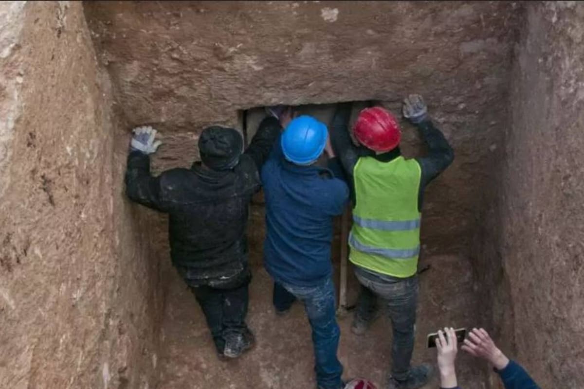 La tumba de la cortesana griega fue hallada cerca de Jerusalen, donde habria sido enterrada hace unos 2300 años