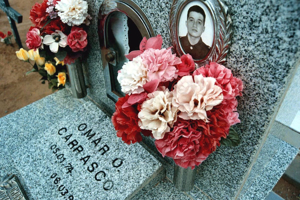 La tumba del soldado Omar Carrasco