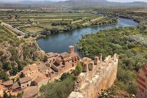 La ubicación estratégica de Miravet, a orillas del Ebro
