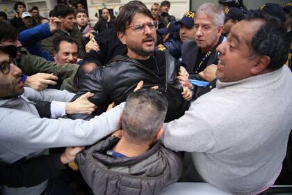 La última aparición de Juan Grabois fue en la toma del Instituto Perón, por la cual terminó detenido