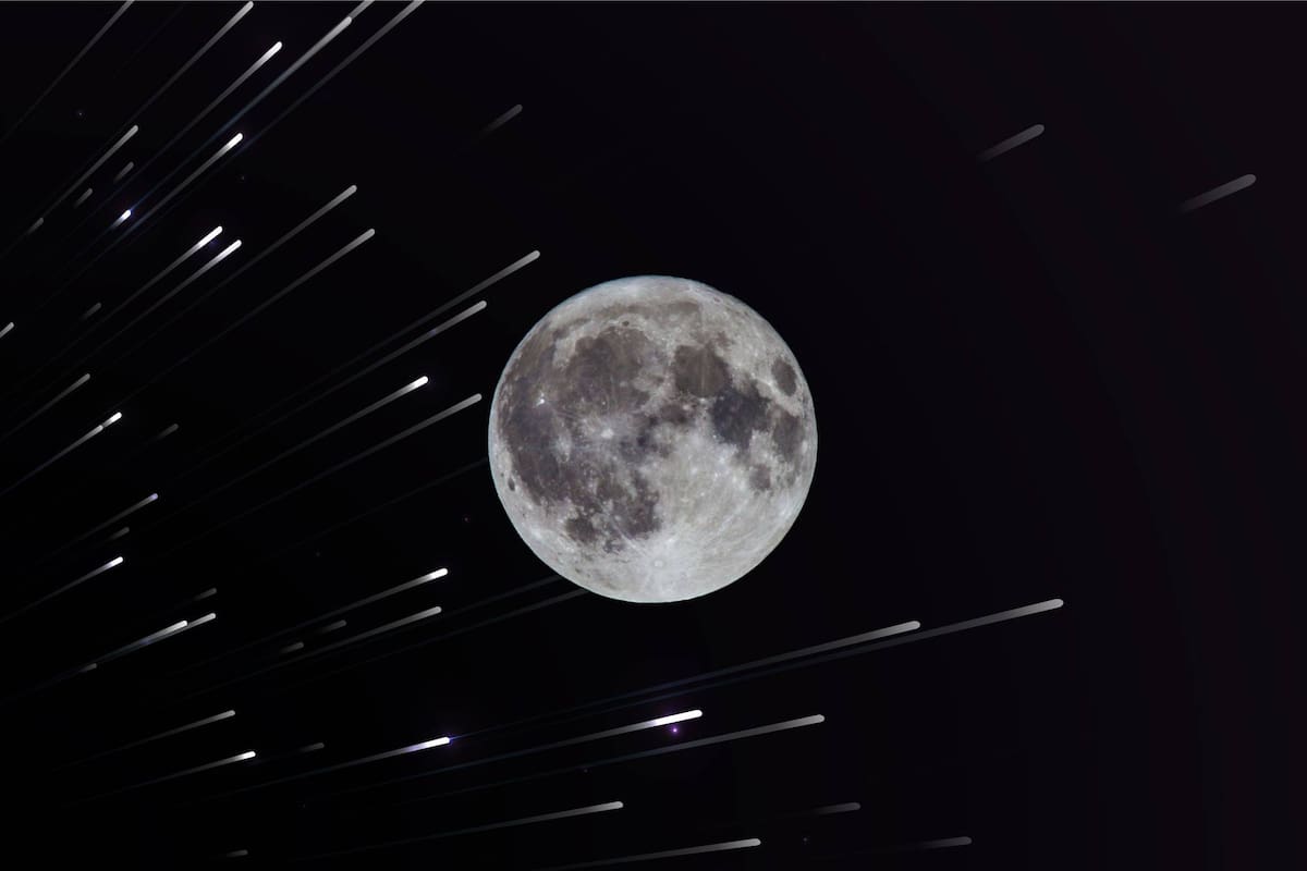 La última superluna del año estará acompañada por la lluvia de estrellas Leónidas