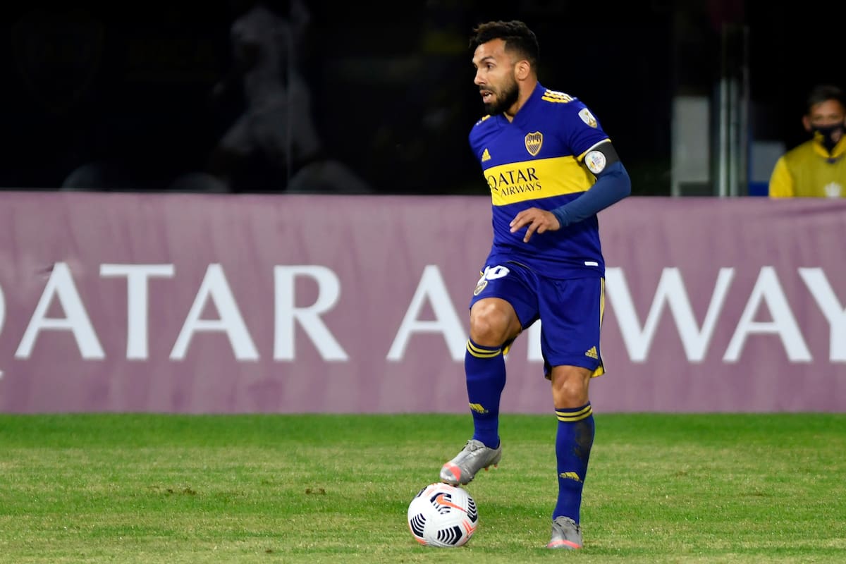 La última vez que Tevez pisó la pelota con la camiseta de Boca en la Bombonera.
