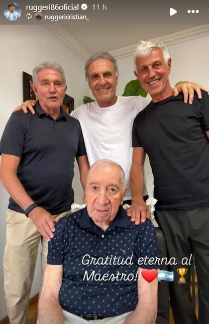La última visita que recibió Bilardo por parte de jugadores de ese plantel fue con motivo de su cumpleaños número 88