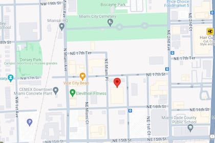 La Uni Tower está localizada cerca de varios lugares donde los trabajadores esenciales se desempeñan diariamente
