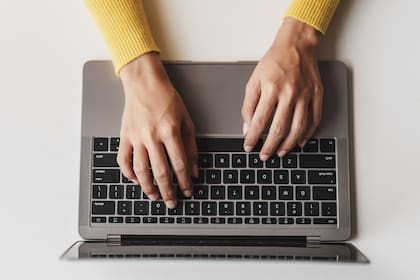 La Unión Europea e Inglaterra preparan pasaportes digitales que eviten que los menores de edad accedan a sitios de pornografía