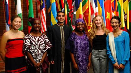 La universidad cuenta con una diversidad étnica de 27% de afroestadounidenses, 11% latinos, 7% estudiantes internacionales de bajos ingresos (según los estándares de sus propios países) y un porcentaje restante de blancos.