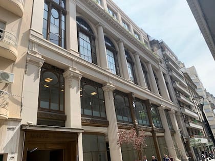 La Universidad del CEMA también se sumó al plan de reconversión del microcentro y le compró a IRSA el edificio Maple por US$6,76 millones
