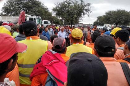 La Uocra afirma que una obra de reparación del trazado ferroviario quedó paralizada por falta de pago del Estado