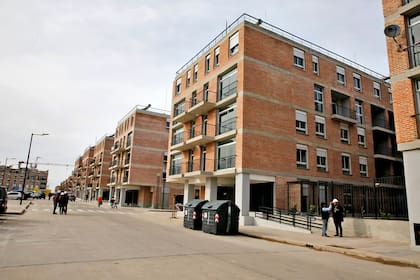 La urbanización de la villa Rodrigo Bueno genera un nuevo barrio en las tierras más caras de la ciudad