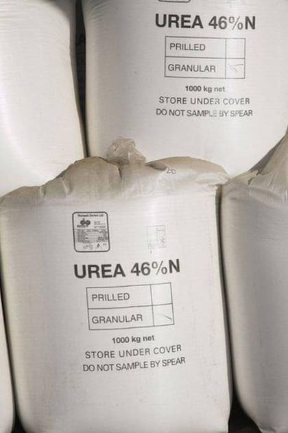 La urea se produce a nivel industrial principalmente como fertilizante