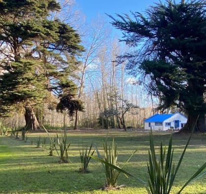 La Usina, una construcción de dos ambientes internos, y pérgola, con lugar para cuatro personas