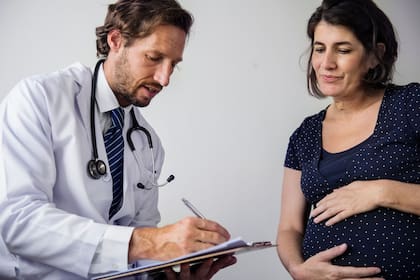 La vacuna contra el sarampión está contraindicada para las mujeres embarazadas