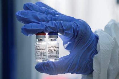 La vacuna Sputnik V ha sido probada en 76 personas.