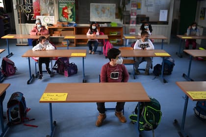 La vacunación de menores podría ayudar en las normalización de las actividades como ir al colegio