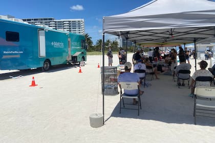 La vacunación en las playas de la Florida