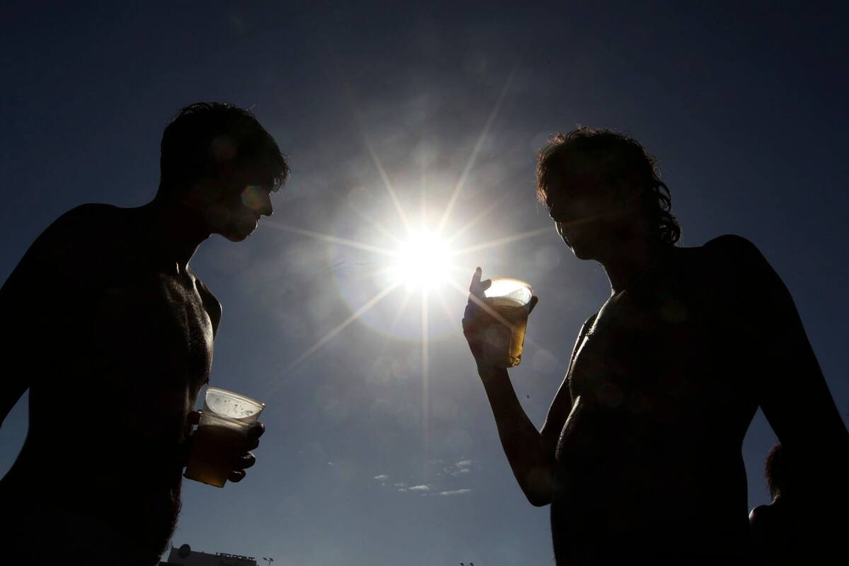 La veda habitual desde las 21 perjudicaba a quienes se quedaban hasta tarde en la playa