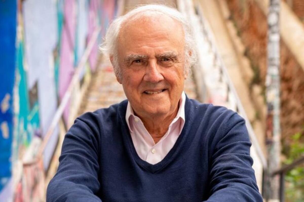 La vejez, una etapa de la vida que según Agustín Squella, filósofo reconocido con el Premio Nacional de Humanidades y Ciencias Sociales (2009), se debe disfrutar con humor y sin autocompasión