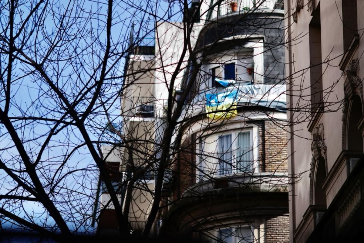 La ventana del departamento de la vicepresidenta Cristina Kirchner