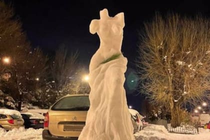 La Venus de Milo de Madrid: una escultura tallada por un osteópata y un bombero con la nieve del temporal Filomena