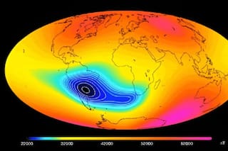 La verdad detrás del agujero del campo magnético terrestre que pone en peligro a satélites y astronautas